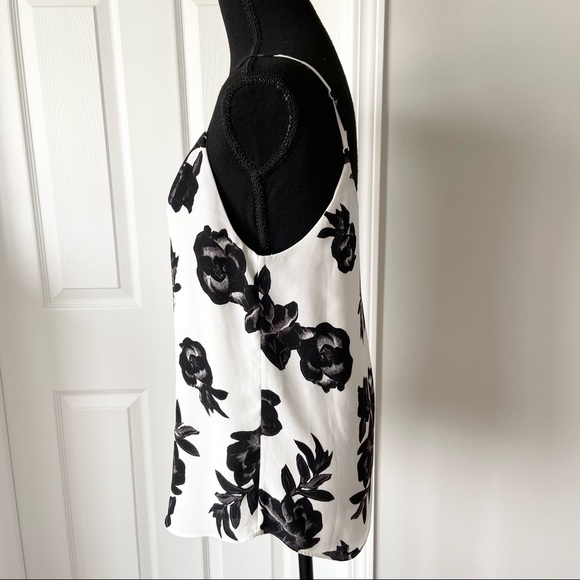 Aritzia Babaton Everly Camisole White Black Floral V-Neck Tank Top - Picture 4 of 16